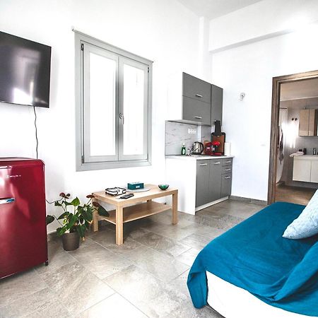 Seaside Serenade 1, Suite Ermoupoli Ngoại thất bức ảnh